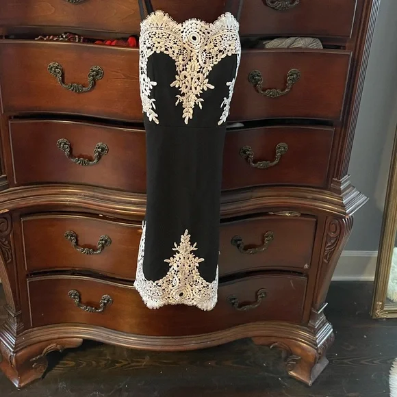 Haute Monde black cocktail dress w/ lace overlay S - Picture 3 of 14